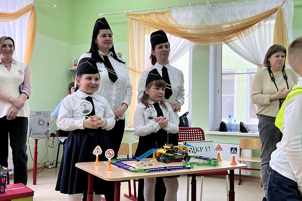 Региональные робототехнические соревнования дошкольных образовательных организаций «ИКаРёнок» сезон 2022-2023 год